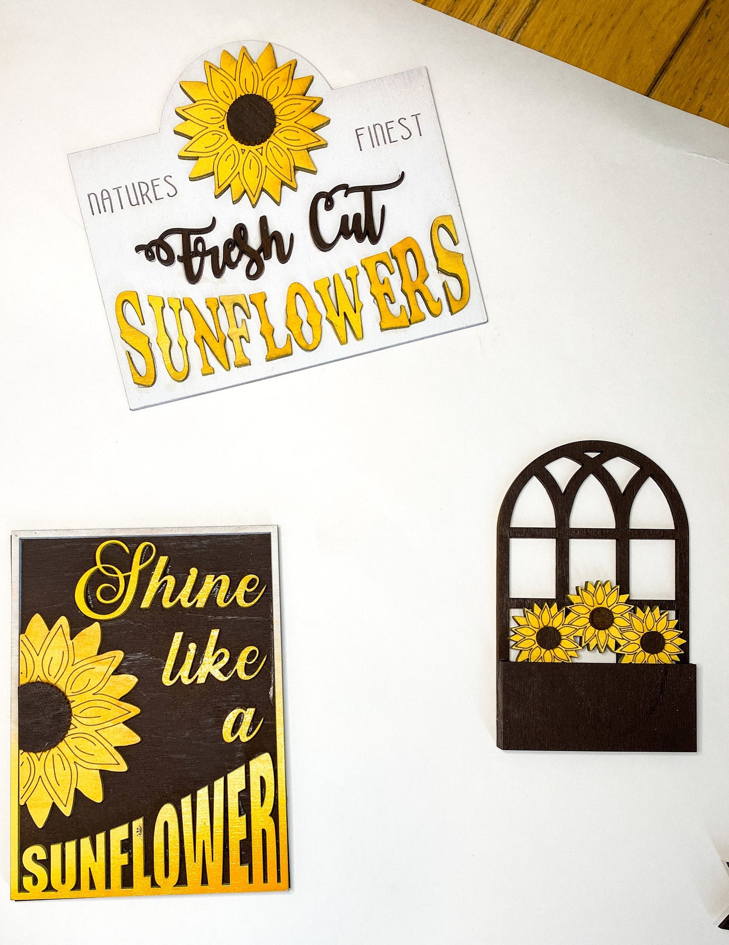 Sunflower tier tray set